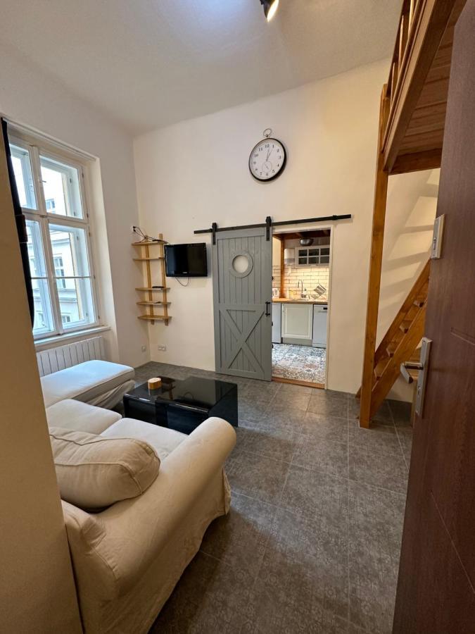 Cozy New Loft Apartment Praga Exterior foto